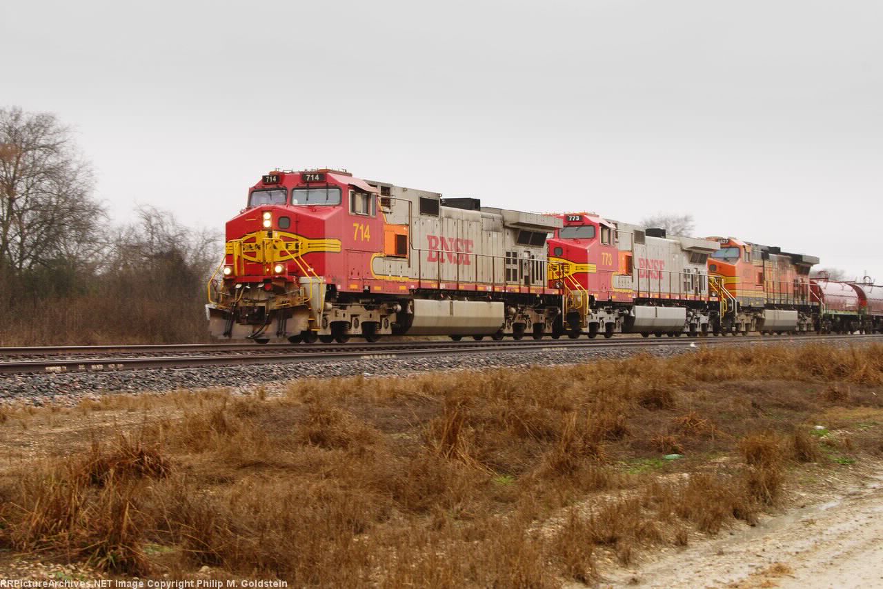 BNSF 714, 773 (Fakebonnets), 4637